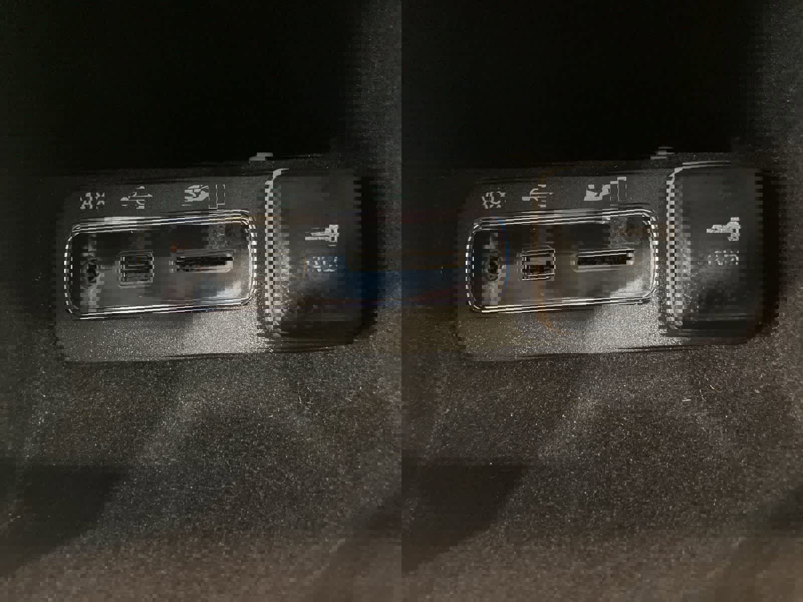 Used 2017 Jeep Grand Cherokee Limited AWD/4WD image 19