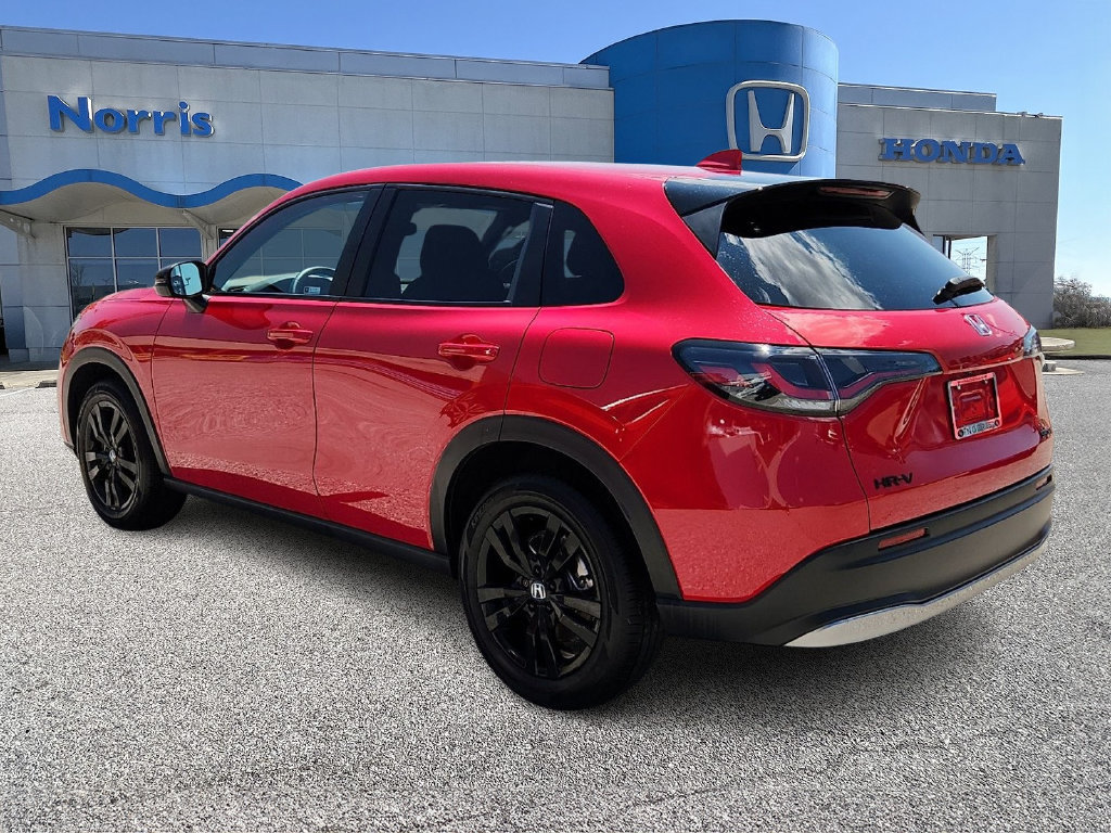 Certified 2026 Honda HR-V Sport image 3