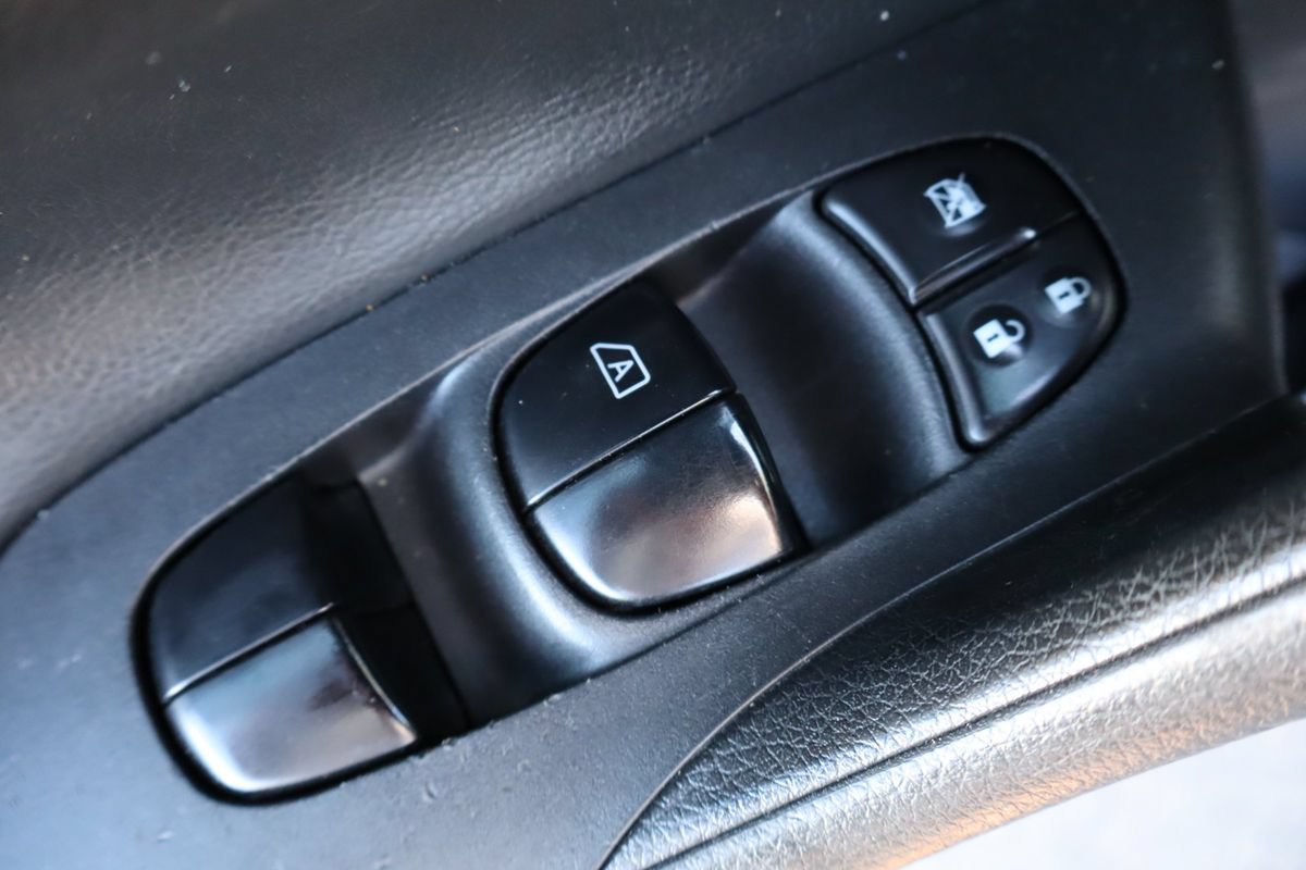Used 2016 Nissan Altima 2.5 SR FWD image 27