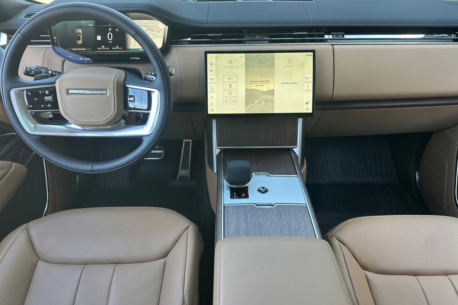 New 2026 Land Rover Range Rover Long Wheelbase SE image 24