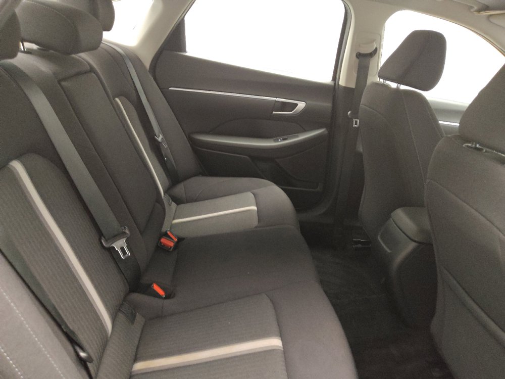 Used 2025 Hyundai Sonata SEL FWD image 19