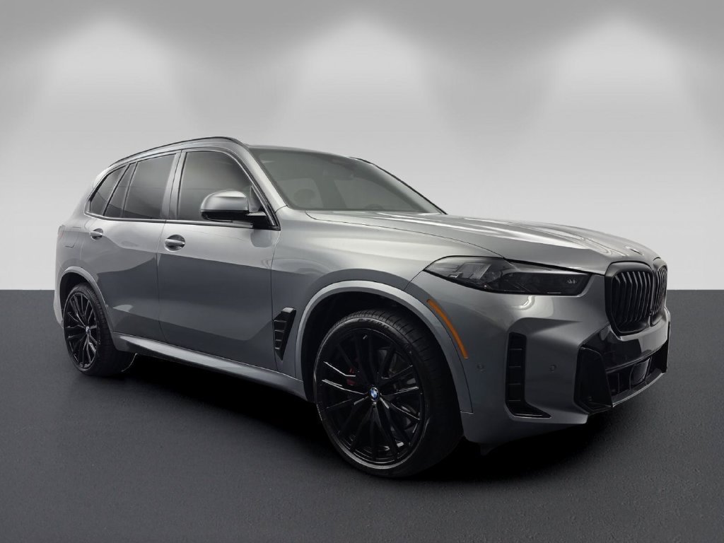 Used 2026 BMW X5 xDrive40i w/ M Sport Package AWD/4WD image 1