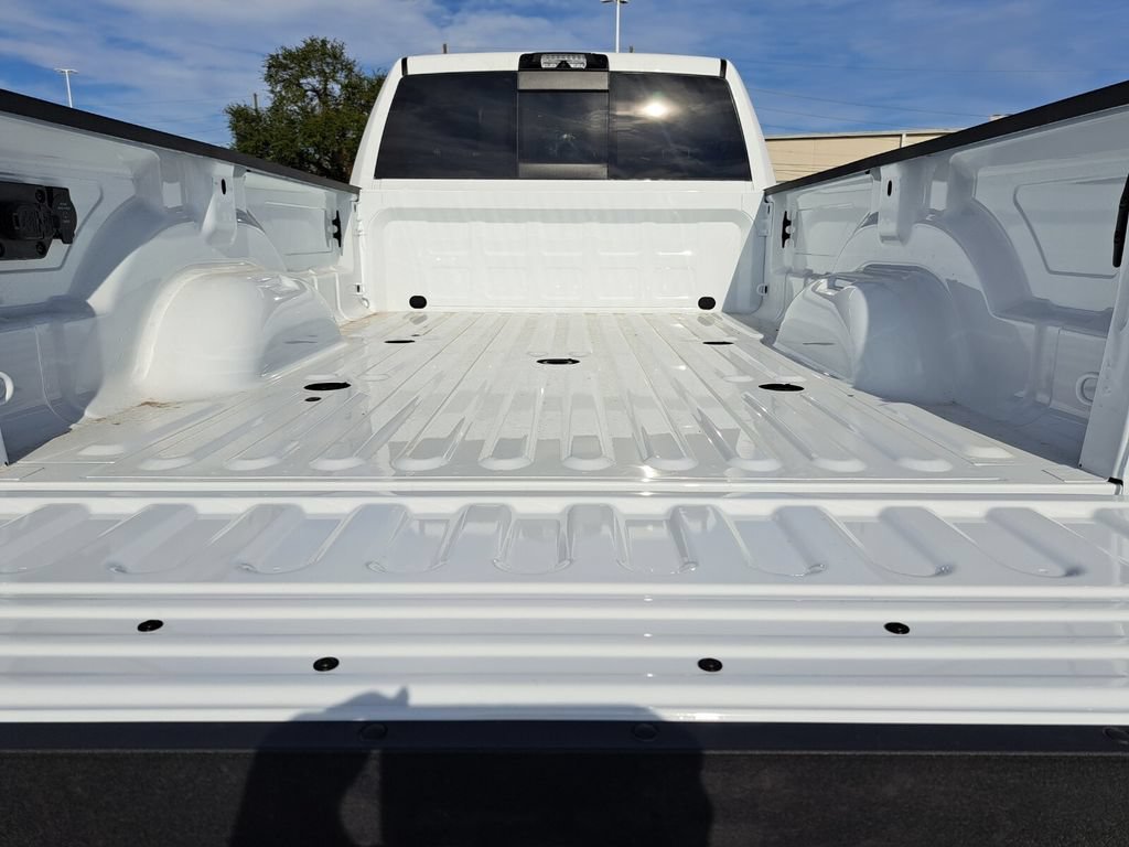 New 2026 RAM 3500 Tradesman AWD/4WD image 27