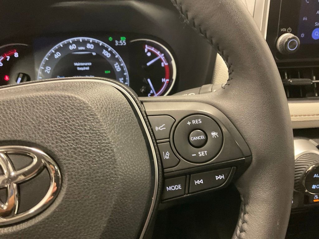 Used 2023 Toyota RAV4 XLE w/ Convenience Package AWD/4WD image 23