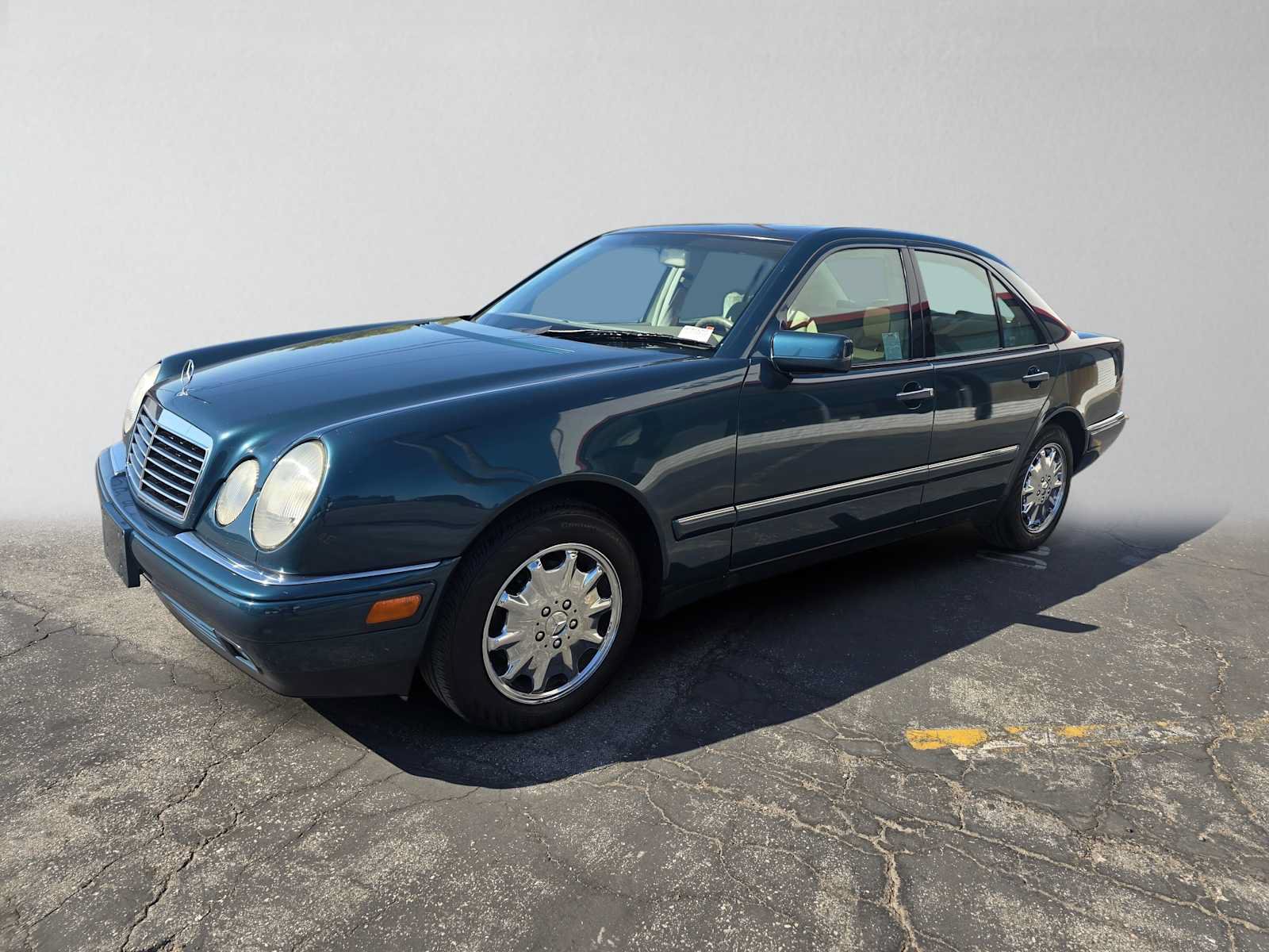 Used 1999 Mercedes-Benz E 320 Sedan image 7