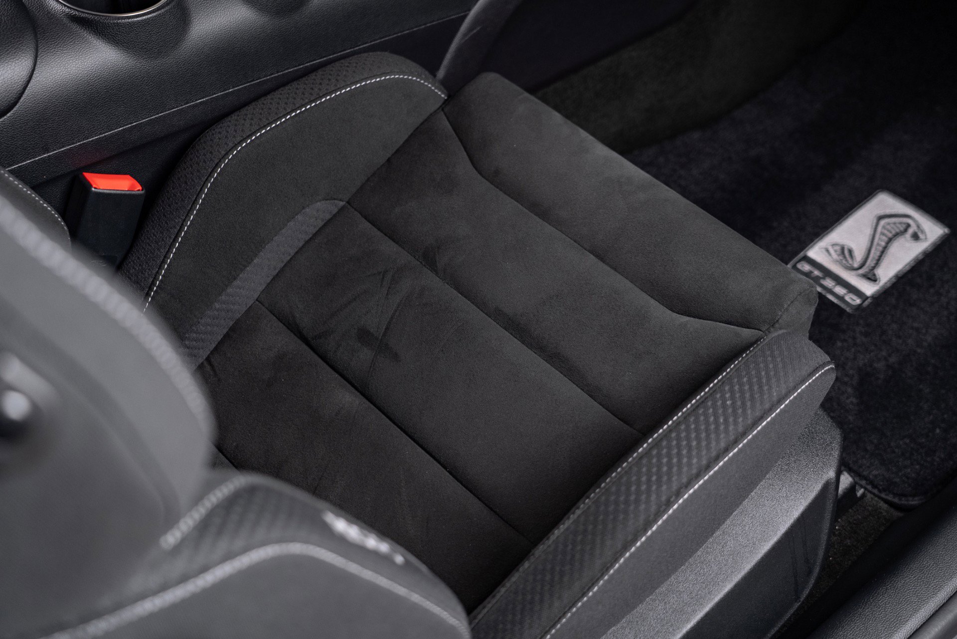 Used 2016 Ford Mustang Shelby GT350 w/ Track Package image 75