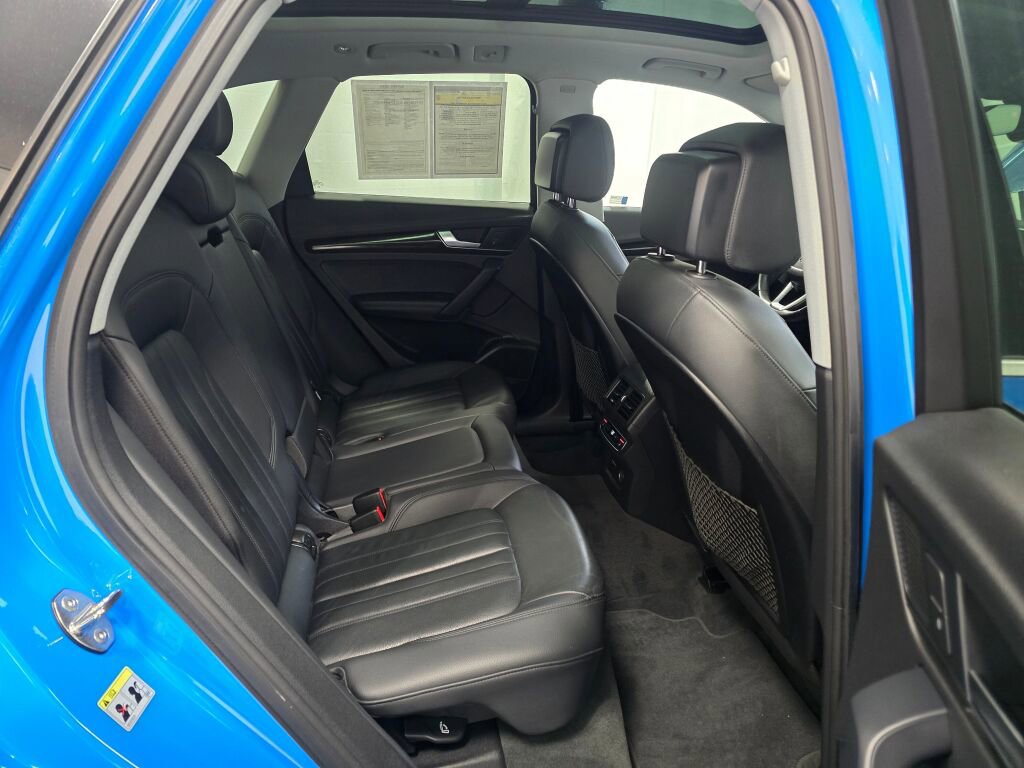 Used 2020 Audi Q5 e Prestige w/ Prestige Package image 25