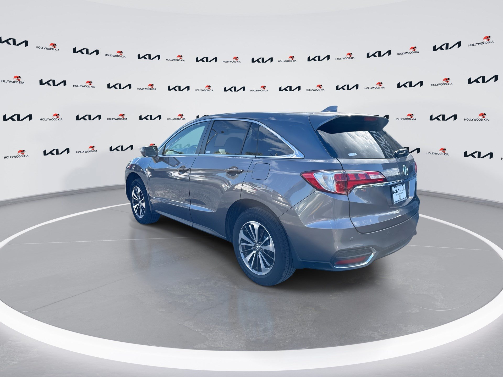 Used 2018 Acura RDX w/ Advance Package FWD image 6