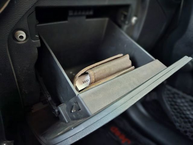 Used 2021 Jeep Wrangler Sport image 26