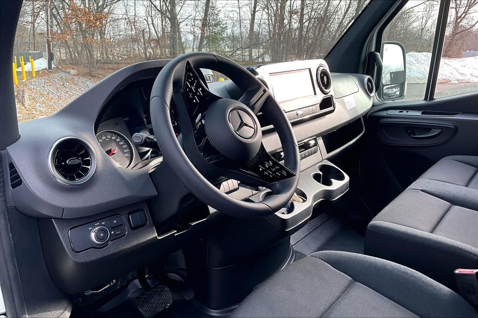 New 2026 Mercedes-Benz Sprinter 2500 image 9