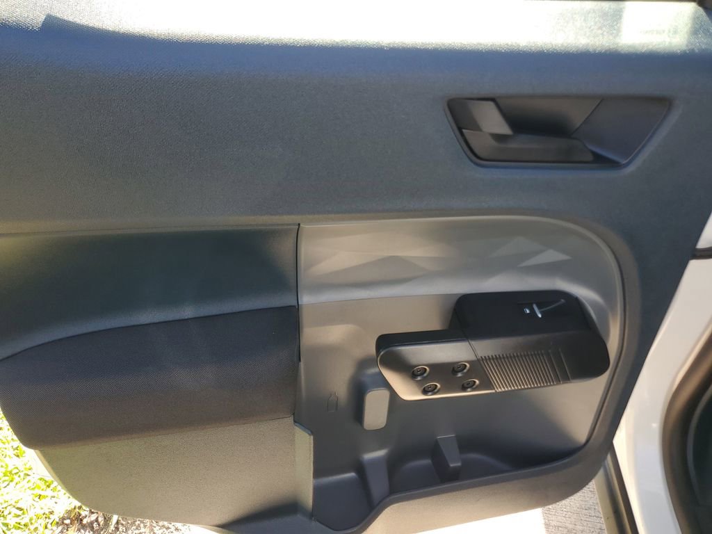 Used 2025 Ford Maverick XL FWD image 12