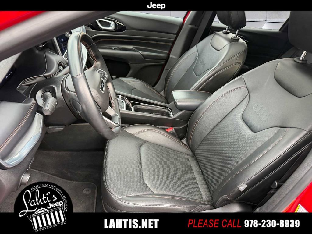 Certified 2022 Jeep Compass Limited w/ (RED) Package image 7