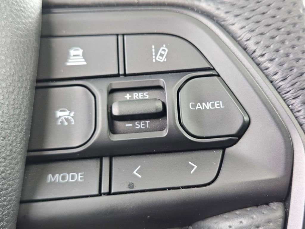 Used 2025 Toyota Sequoia SR5 w/ TRD Off-Road Package AWD/4WD image 33