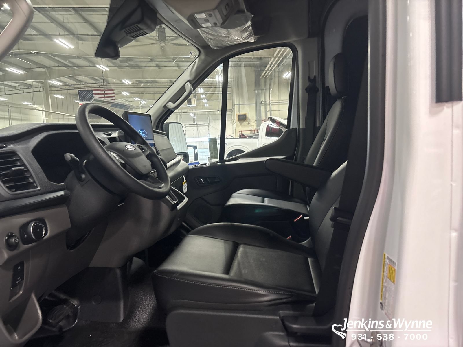 New 2026 Ford Transit 250 148 Medium Roof w/ Load Area Protection Package RWD image 5