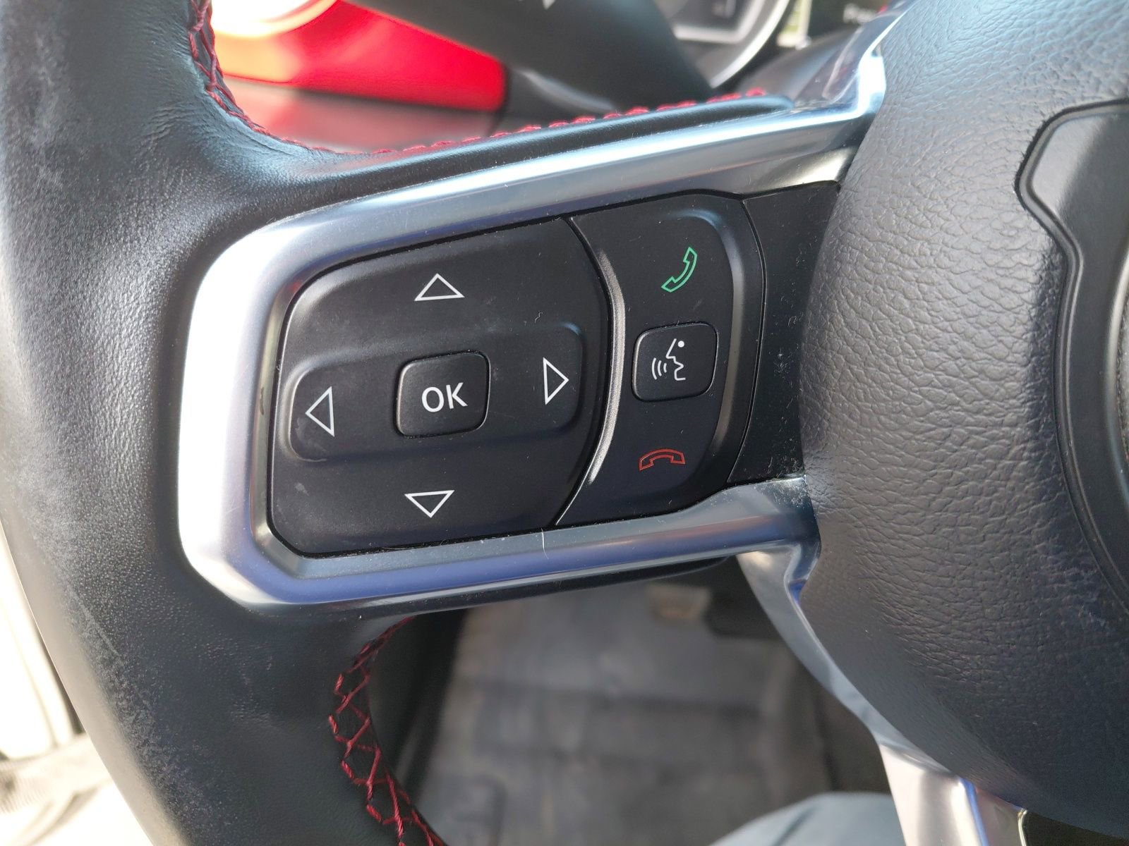 Used 2020 Jeep Wrangler Unlimited Rubicon w/ Dual Top Group AWD/4WD image 5