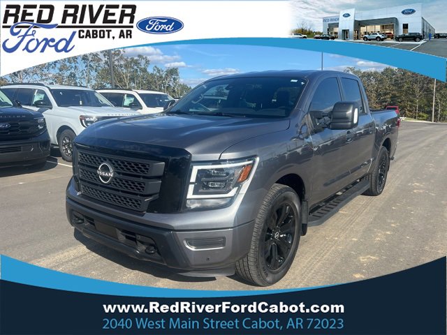 Used 2024 Nissan Titan SV w/ SV Convenience Package