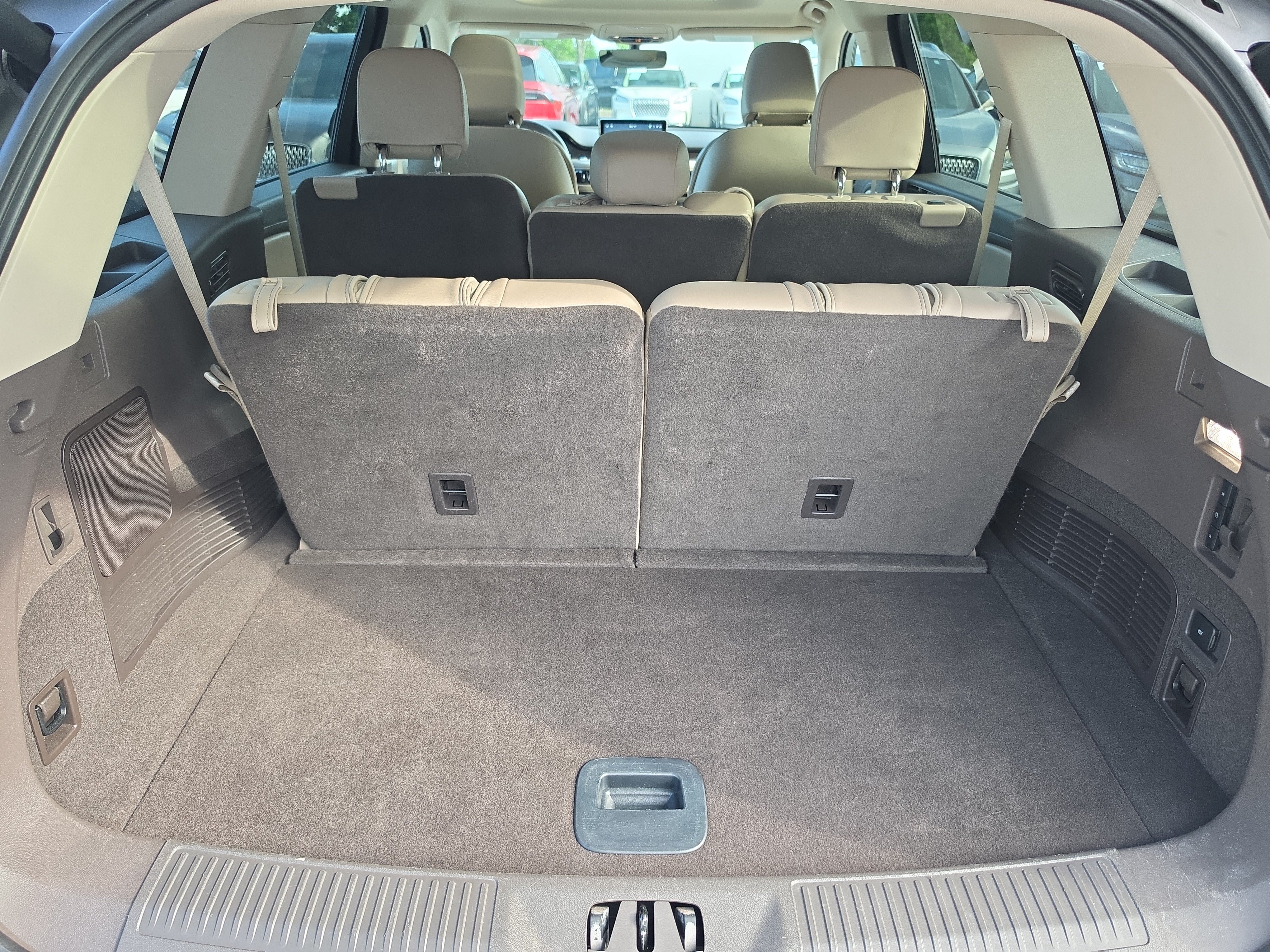 Certified 2024 Lincoln Aviator Reserve w/ Jet Package RWD image 6