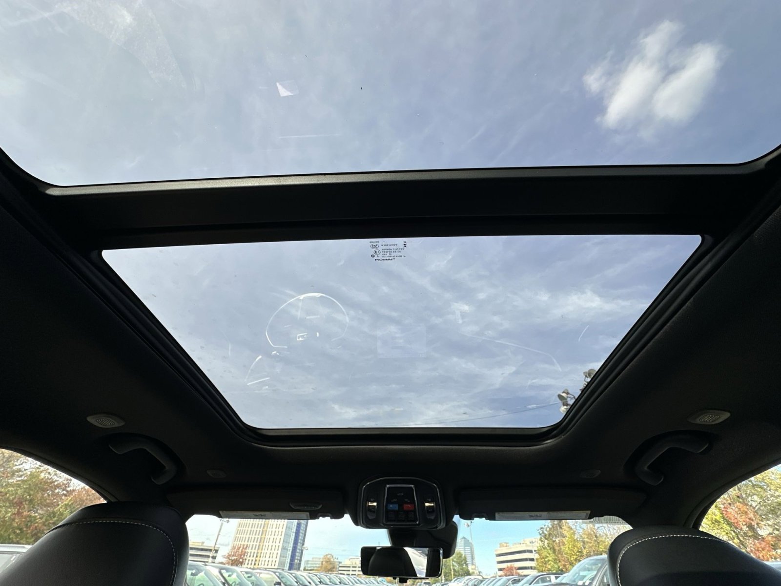 New 2025 Jeep Grand Cherokee Limited w/ Luxury Tech Group II image 24