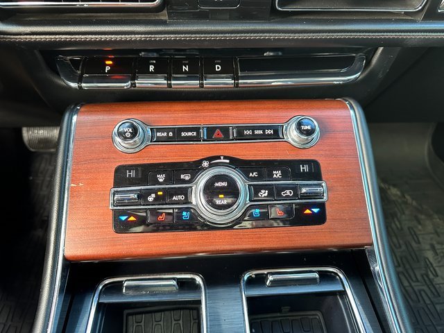 Used 2020 Lincoln Aviator Grand Touring w/ Equipment Group 302A image 25