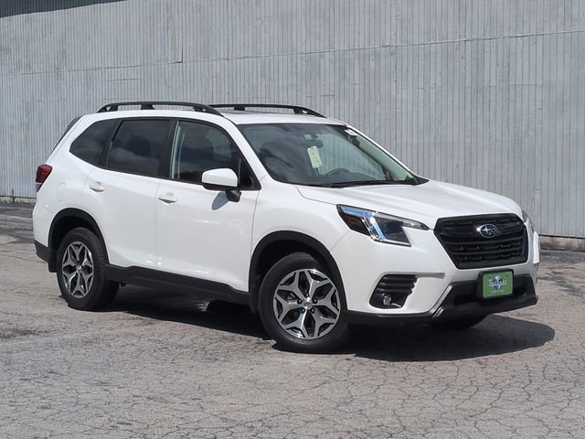 Used 2024 Subaru Forester Premium AWD/4WD image 11