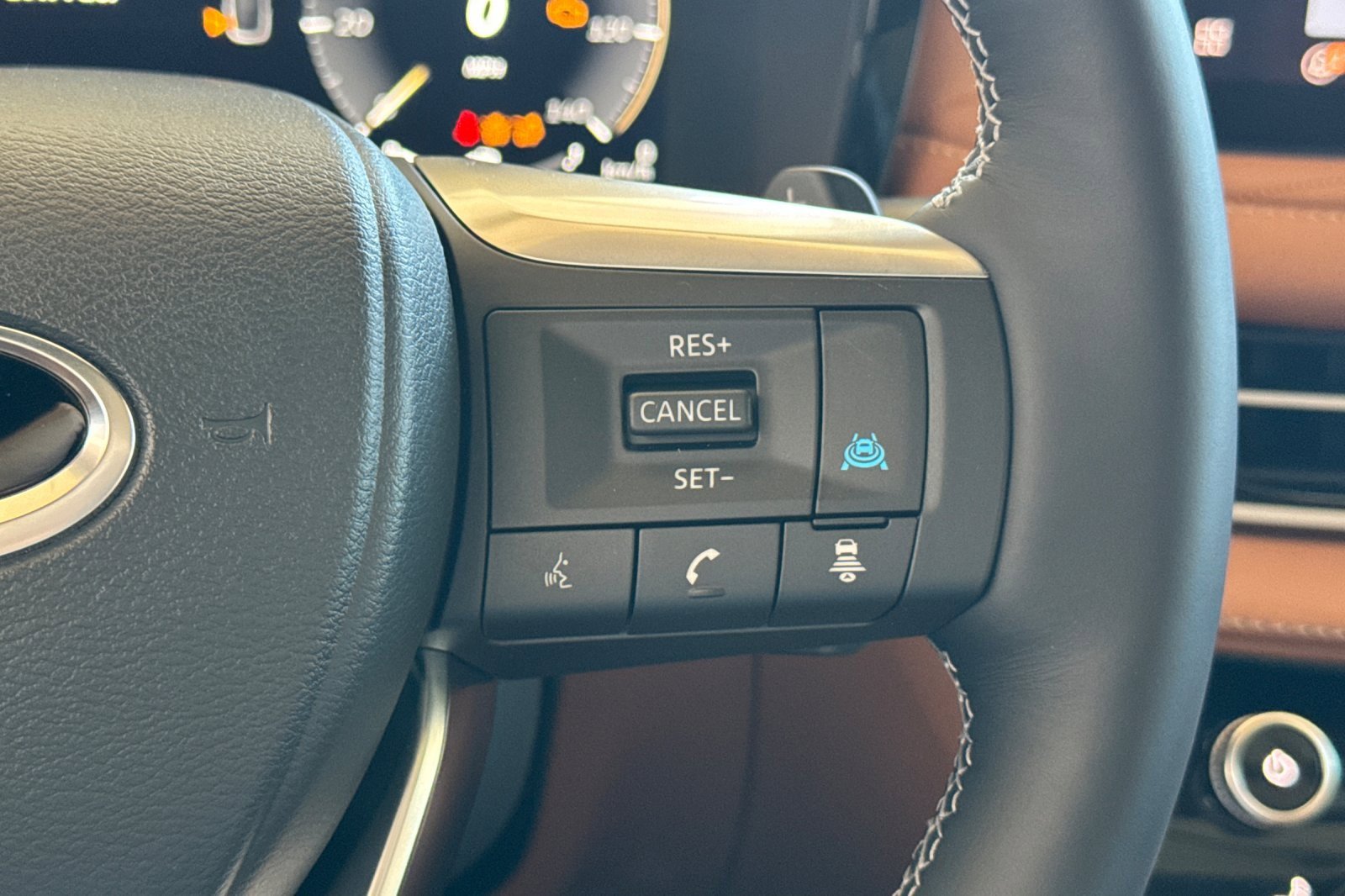 New 2026 INFINITI QX60 Autograph w/ Dark Cargo Package image 28