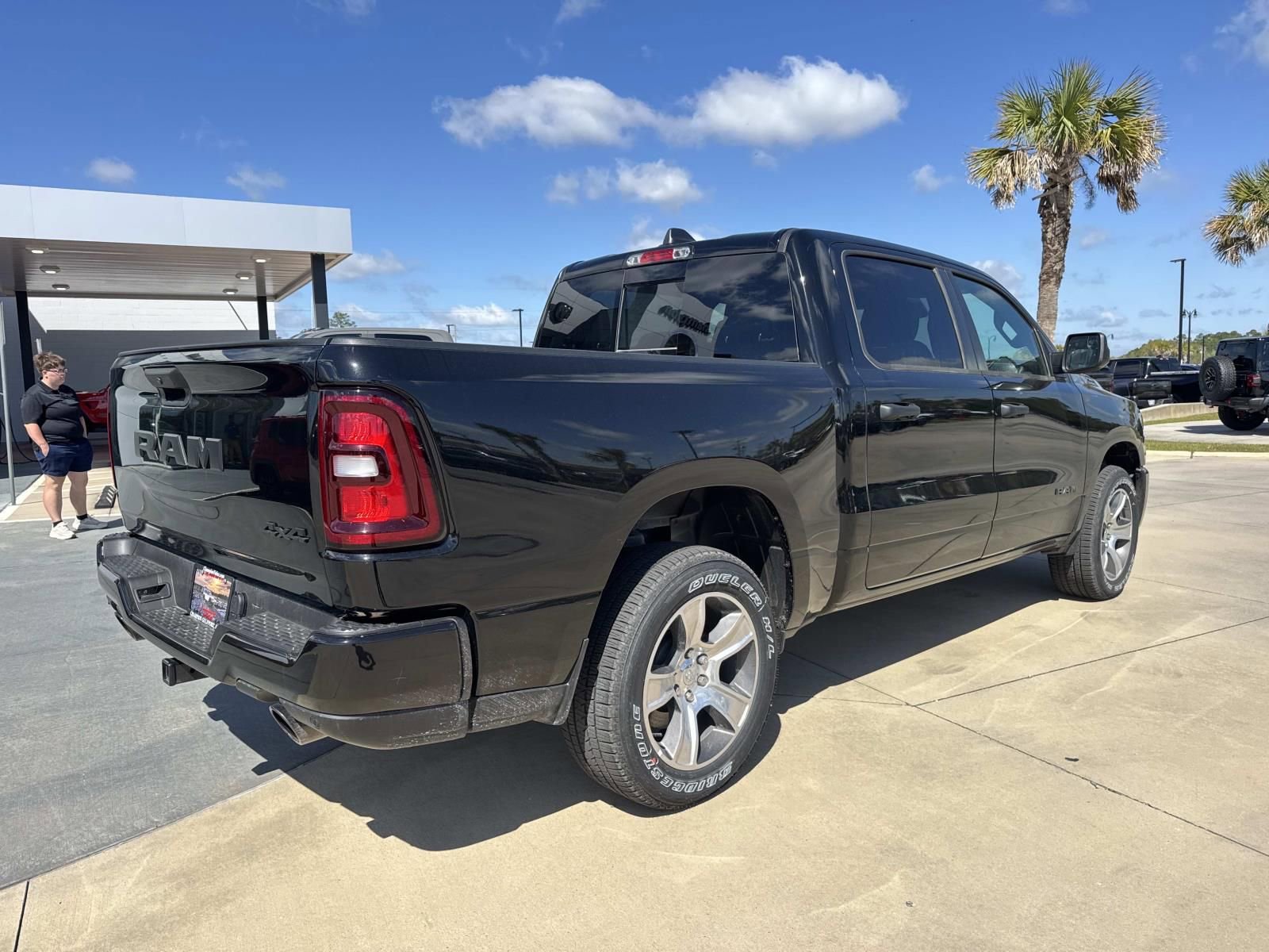 New 2026 RAM 1500 Express image 7