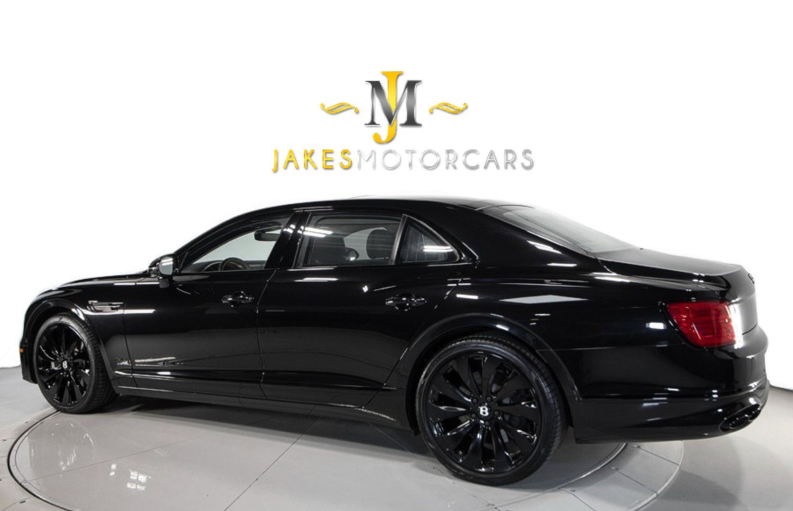 Used 2023 Bentley Flying Spur Azure image 6