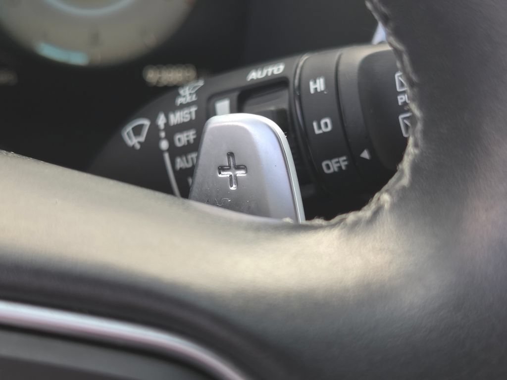 Used 2021 Hyundai Santa Fe Limited FWD image 12