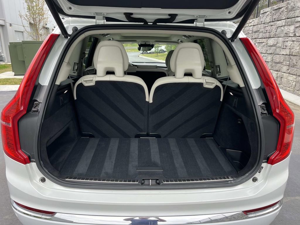 Used 2022 Volvo XC90 T6 Inscription AWD/4WD image 12