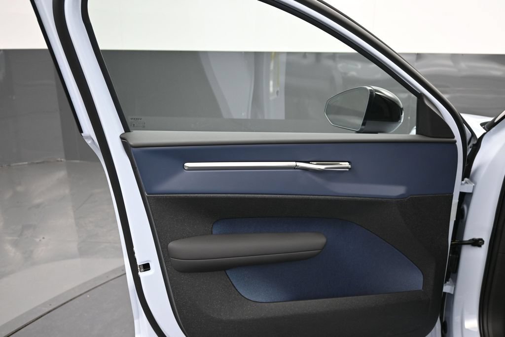 New 2026 Volvo EX30 Plus w/ Protection Package Premier AWD/4WD image 9