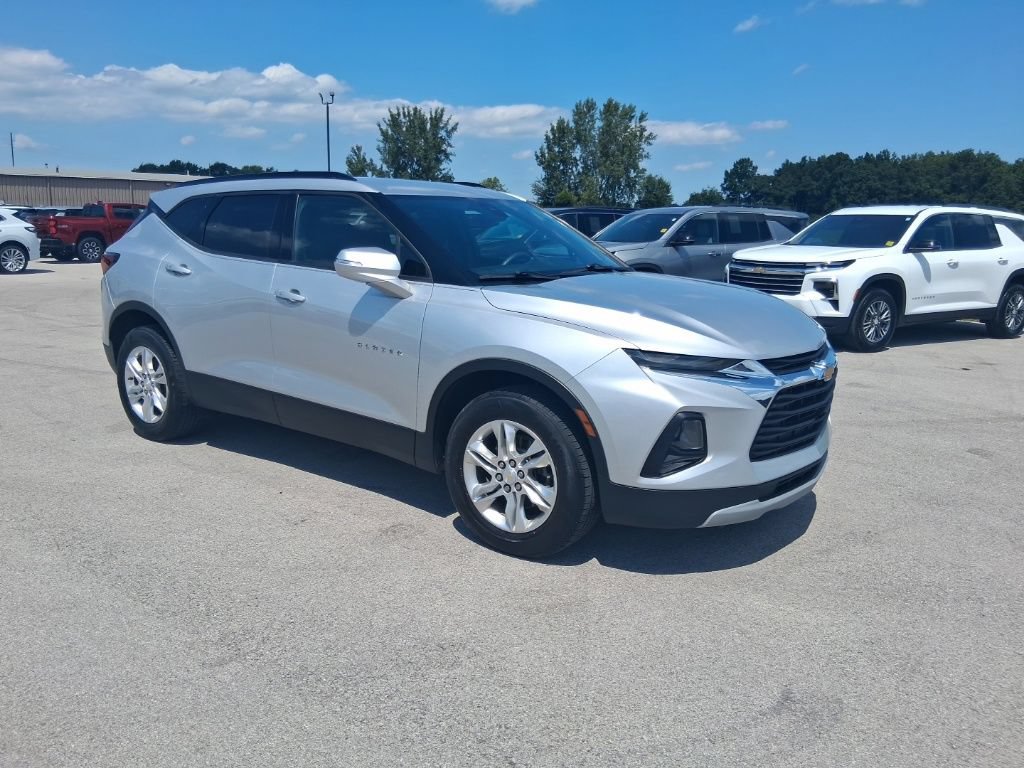 Used 2021 Chevrolet Blazer LT FWD image 2