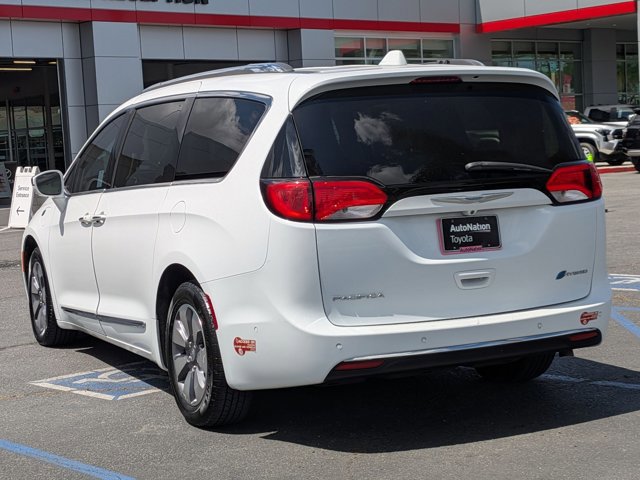 Used 2018 Chrysler Pacifica Limited w/ Advanced Safetytec Group FWD image 8