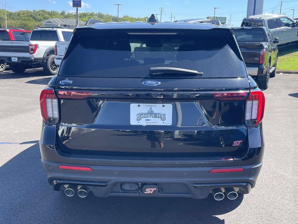Certified 2026 Ford Explorer ST AWD/4WD image 4