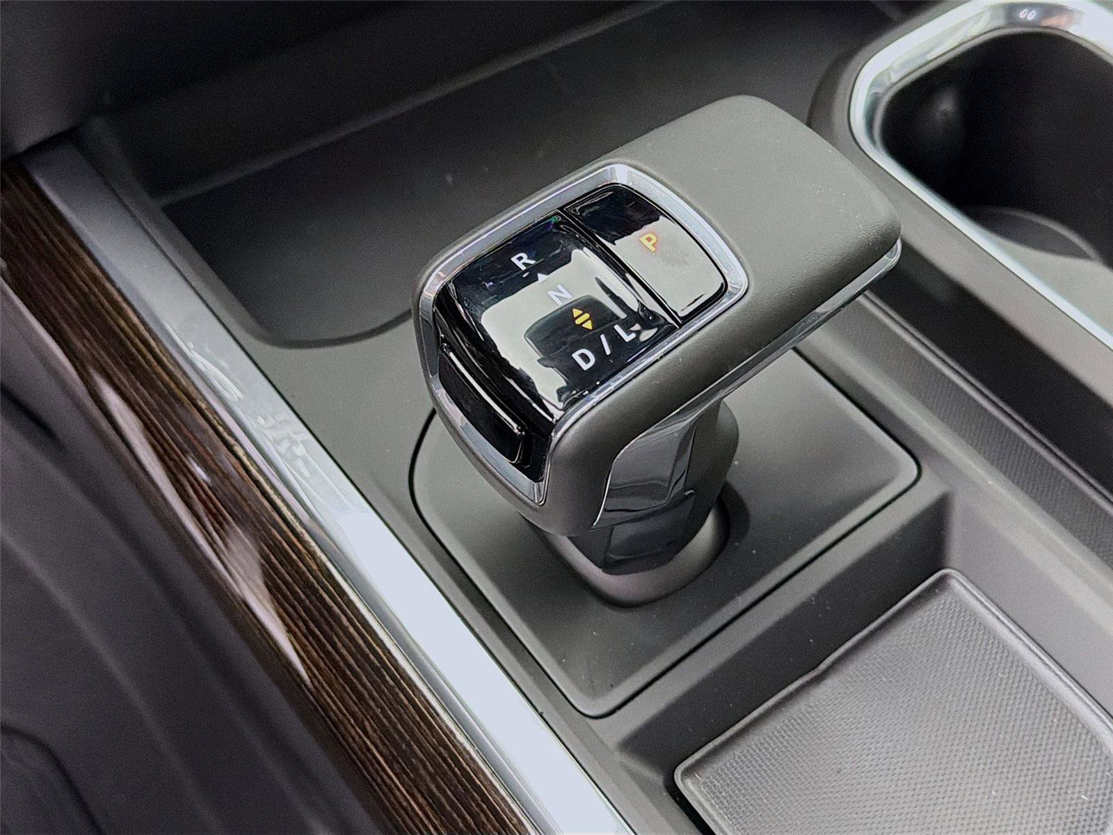 New 2026 GMC Sierra 1500 Elevation image 18