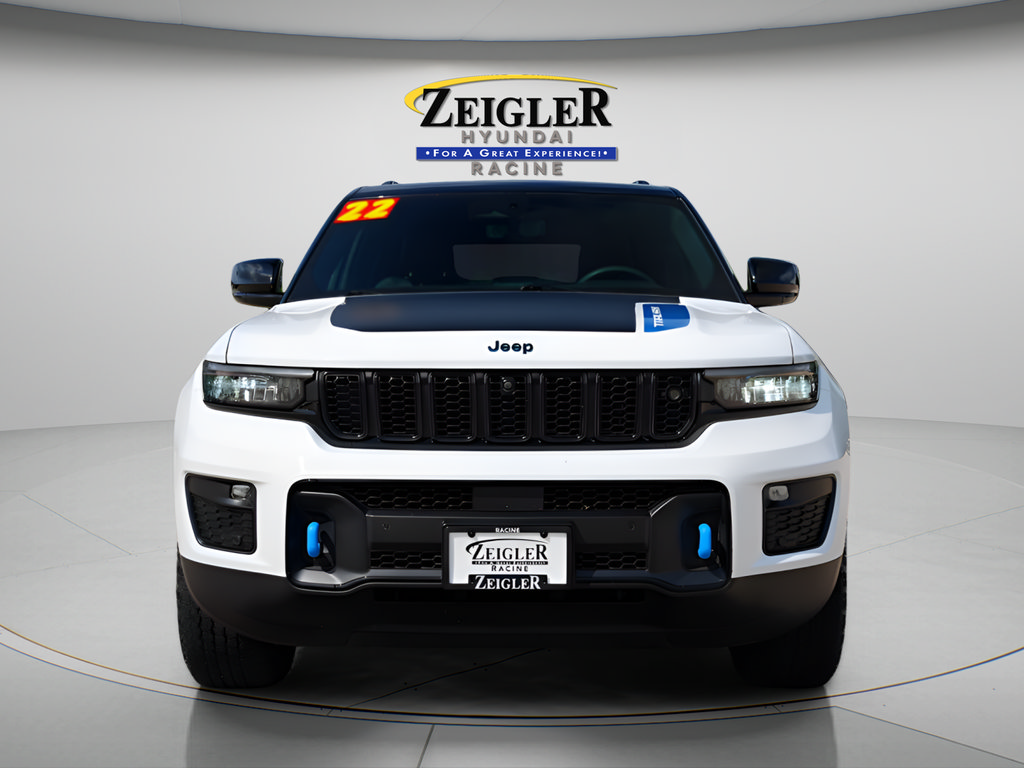 Used 2022 Jeep Grand Cherokee Trailhawk w/ Advanced Protech Group II AWD/4WD image 2