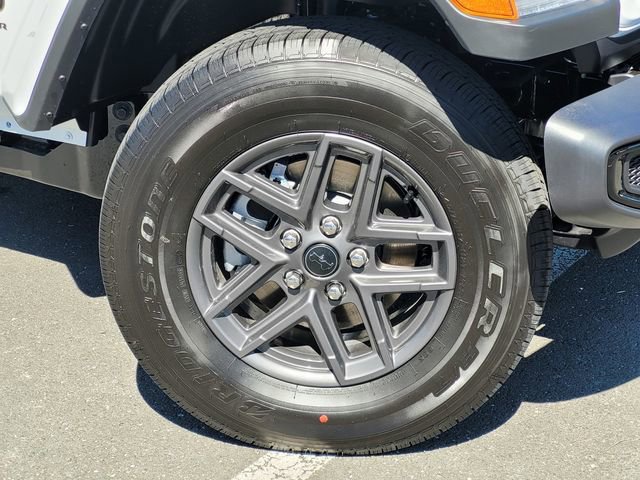 New 2026 Jeep Gladiator Sport image 9