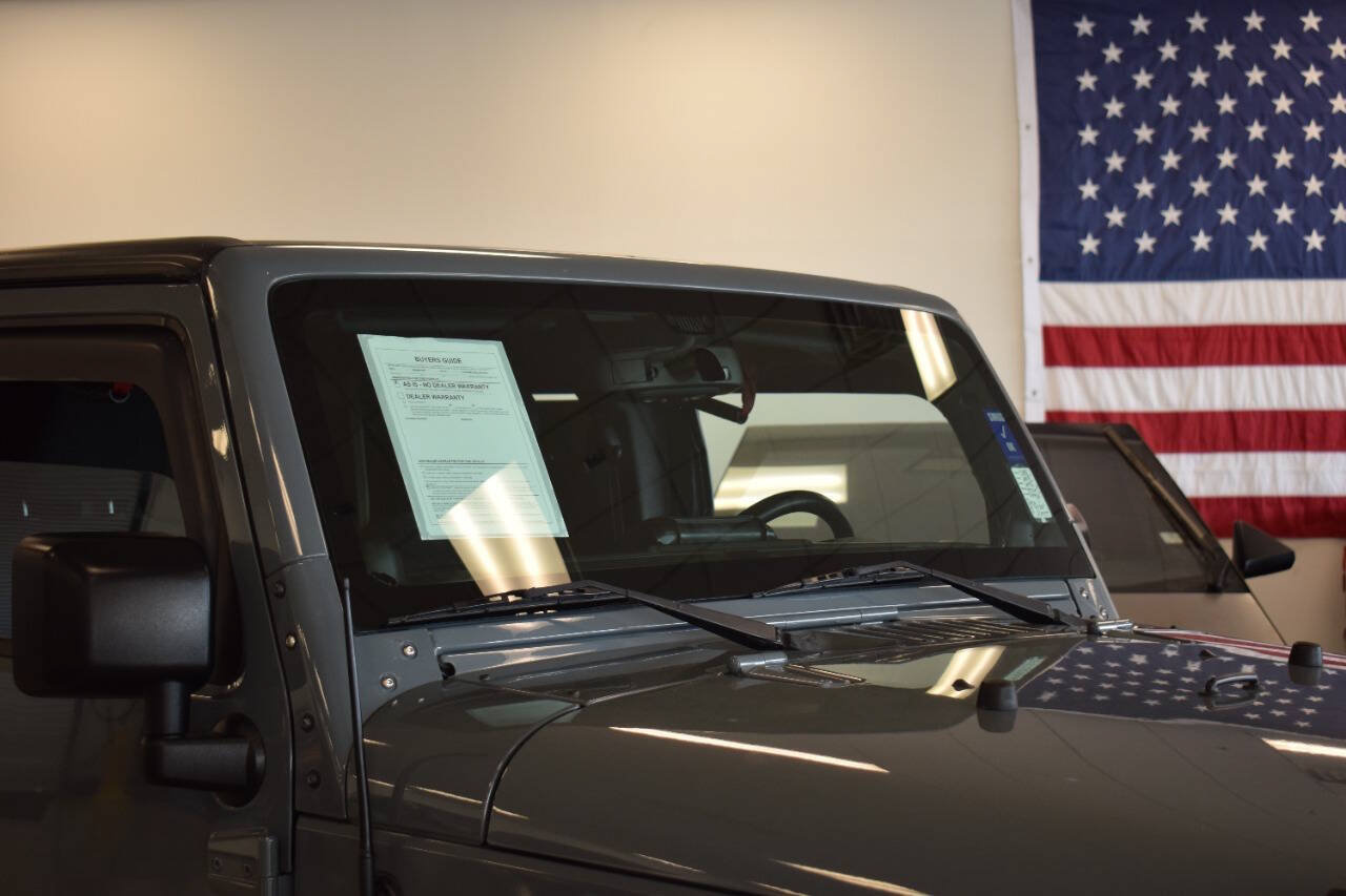 Used 2014 Jeep Wrangler Unlimited Sport w/ Quick Order Package 24S AWD/4WD image 23