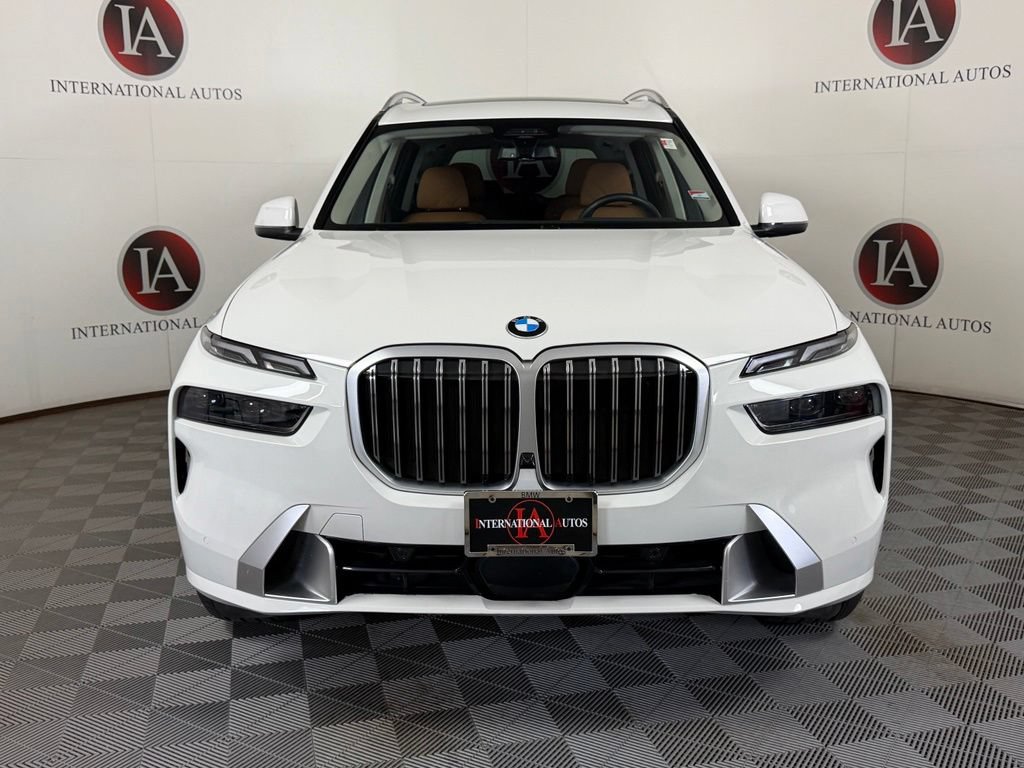 Certified 2024 BMW X7 xDrive40i AWD/4WD image 2