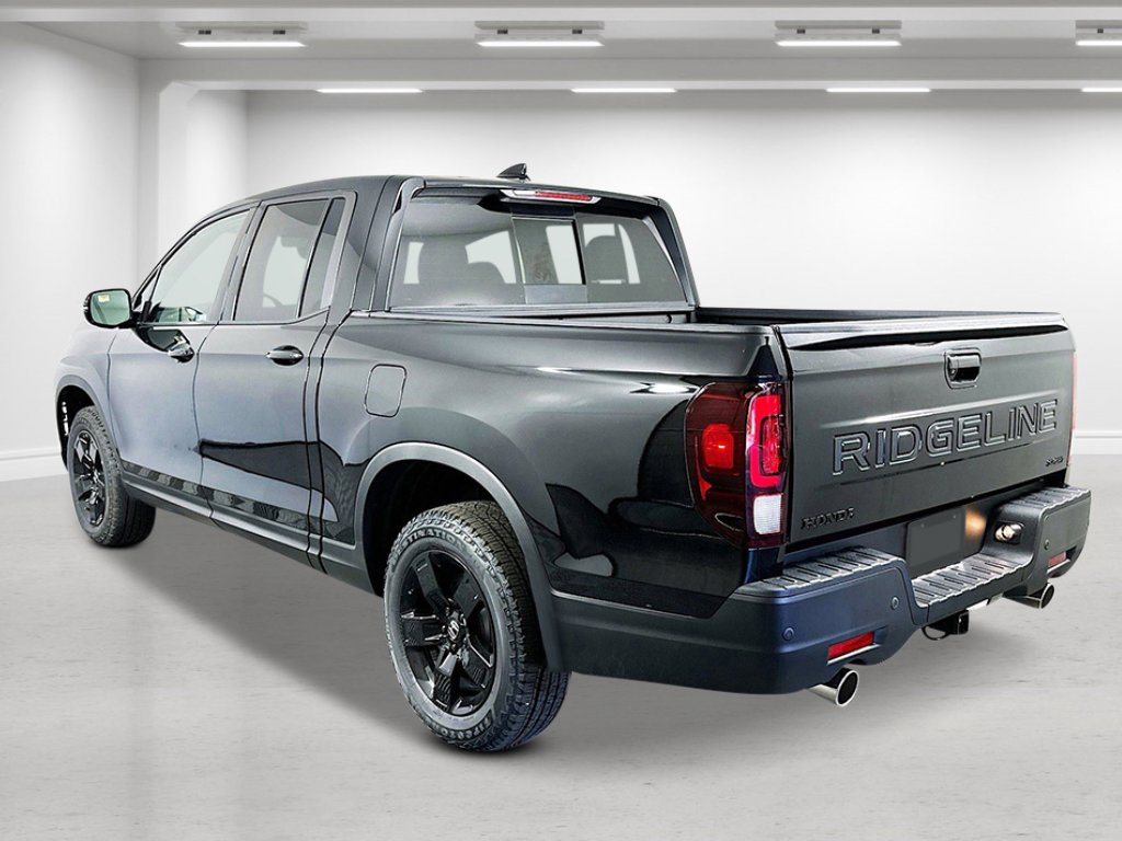 New 2026 Honda Ridgeline Black Edition image 4