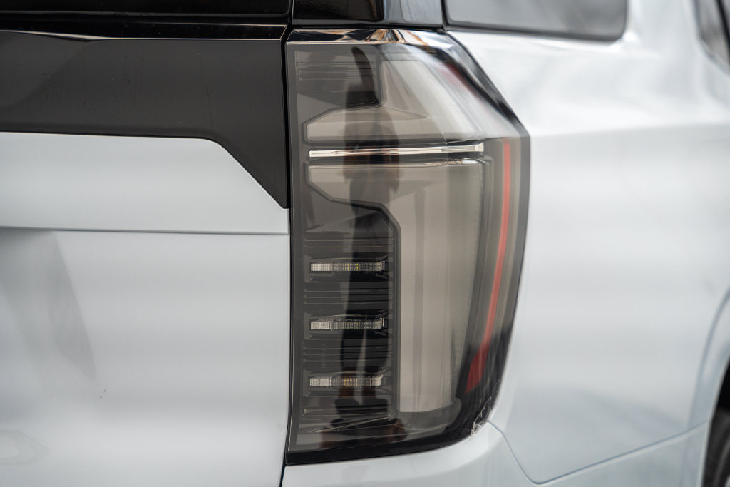 New 2026 Chevrolet Tahoe High Country AWD/4WD image 8