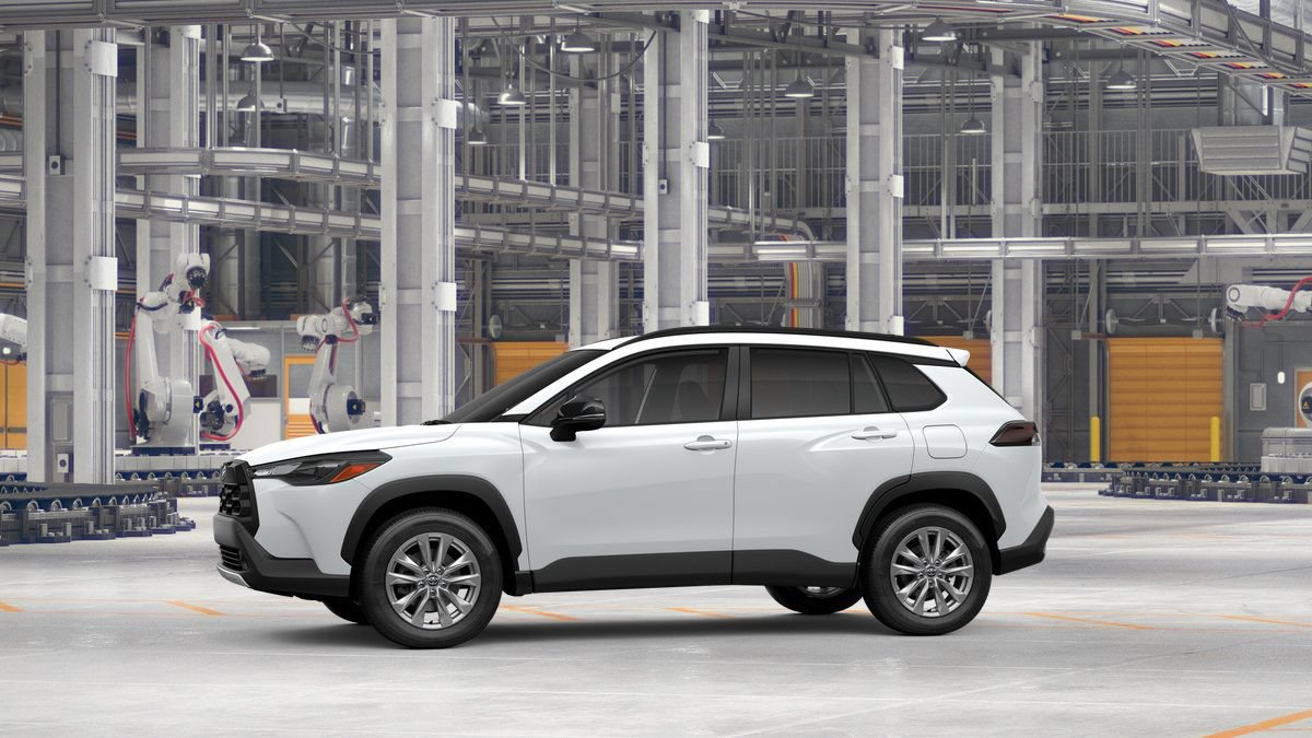 New 2026 Toyota Corolla Cross LE FWD video 3
