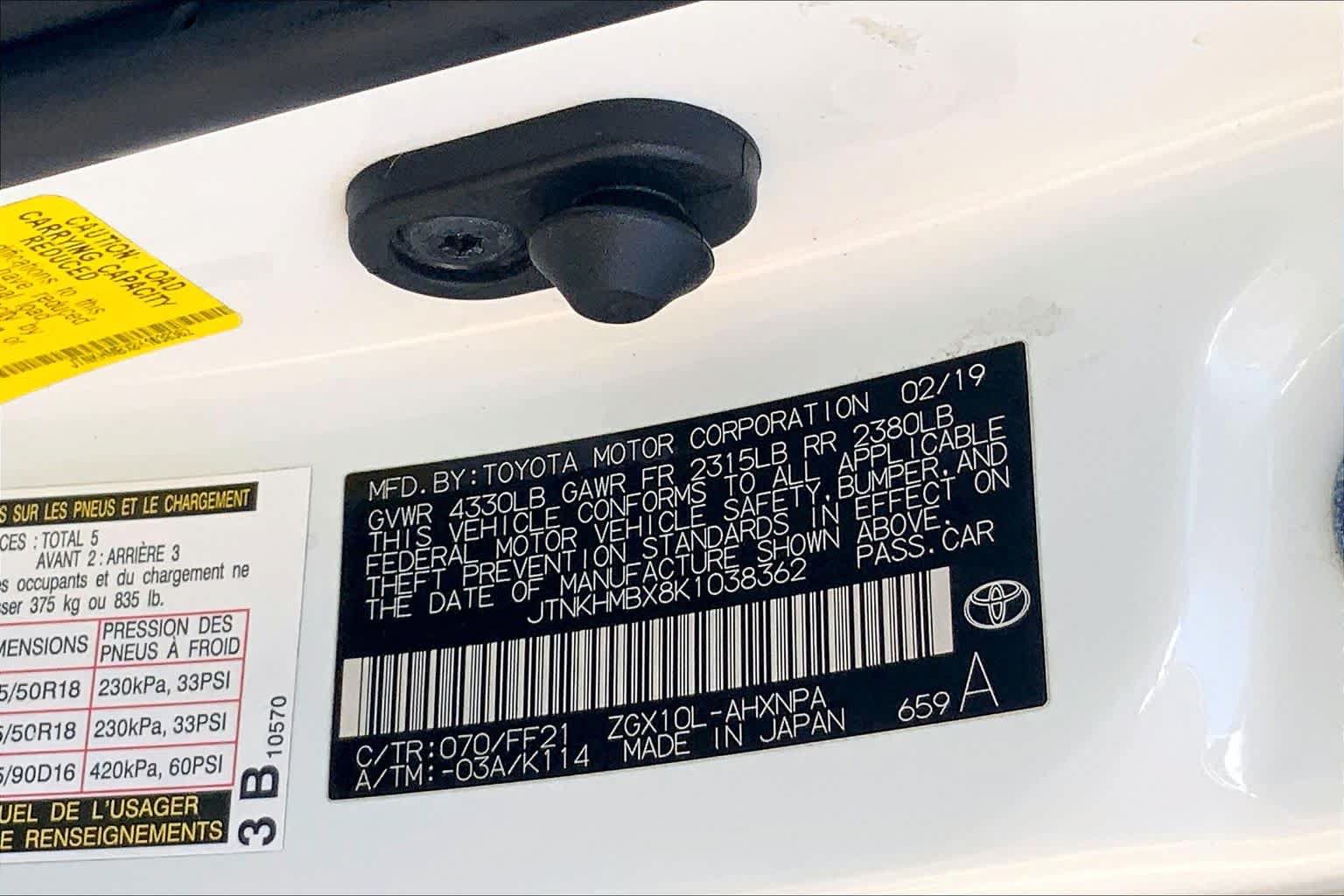 Used 2019 Toyota C-HR XLE FWD image 37