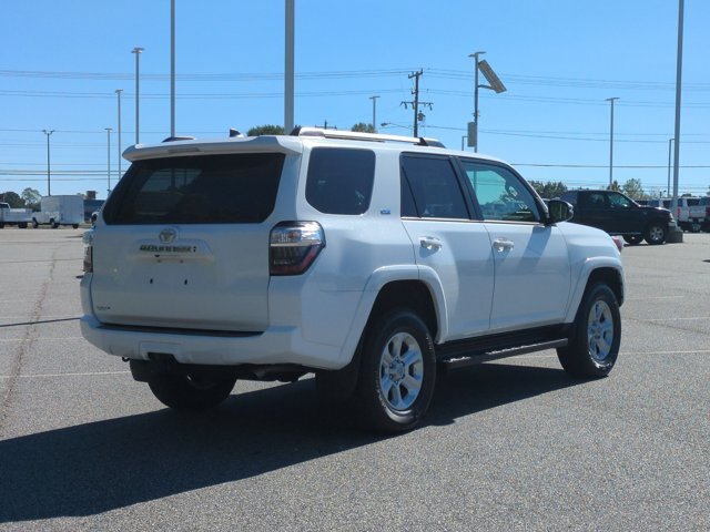 Used 2024 Toyota 4Runner SR5 Premium AWD/4WD image 4