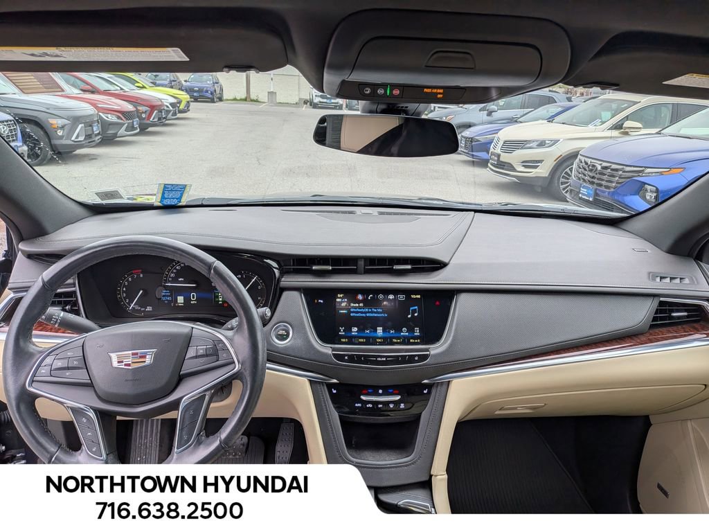 Used 2018 Cadillac XT5 Luxury w/ Driver Awareness Package AWD/4WD image 6
