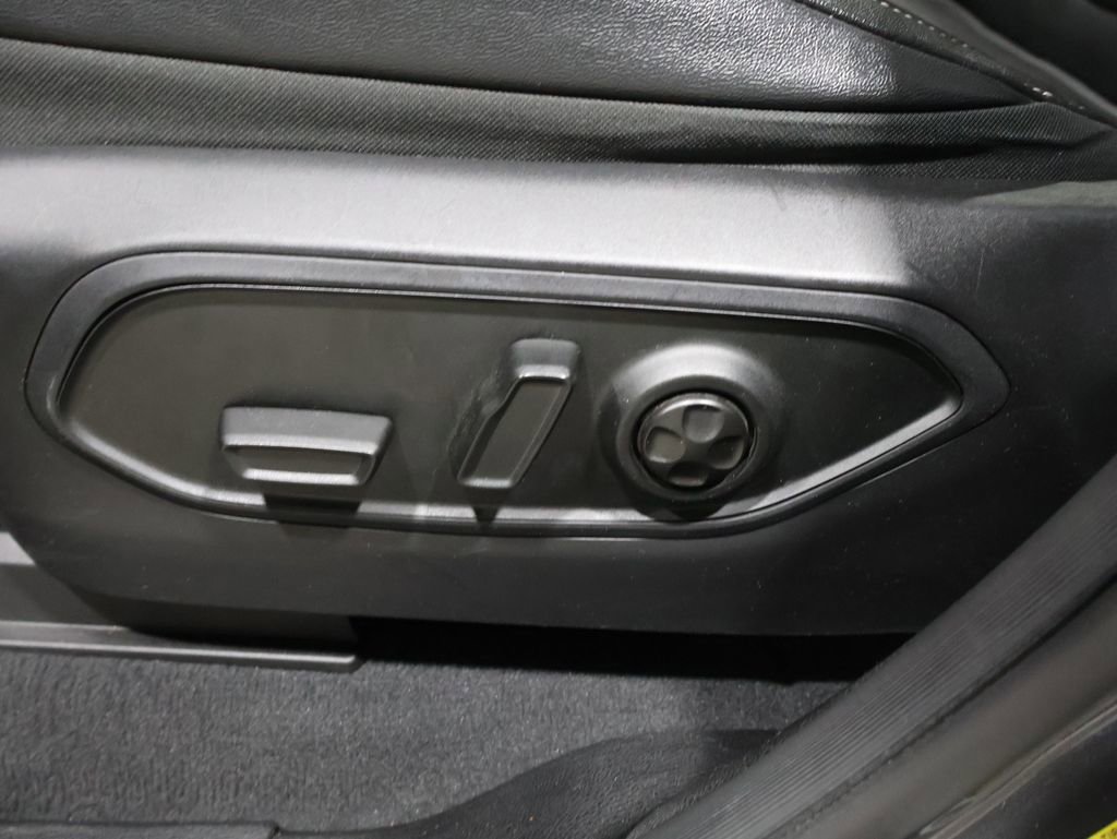 Used 2024 Jeep Grand Cherokee L Limited w/ Luxury Tech Group II image 13