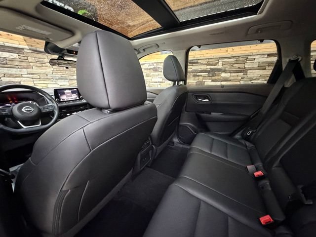 Used 2023 Nissan Rogue SV w/ SV Premium B Package AWD/4WD image 33