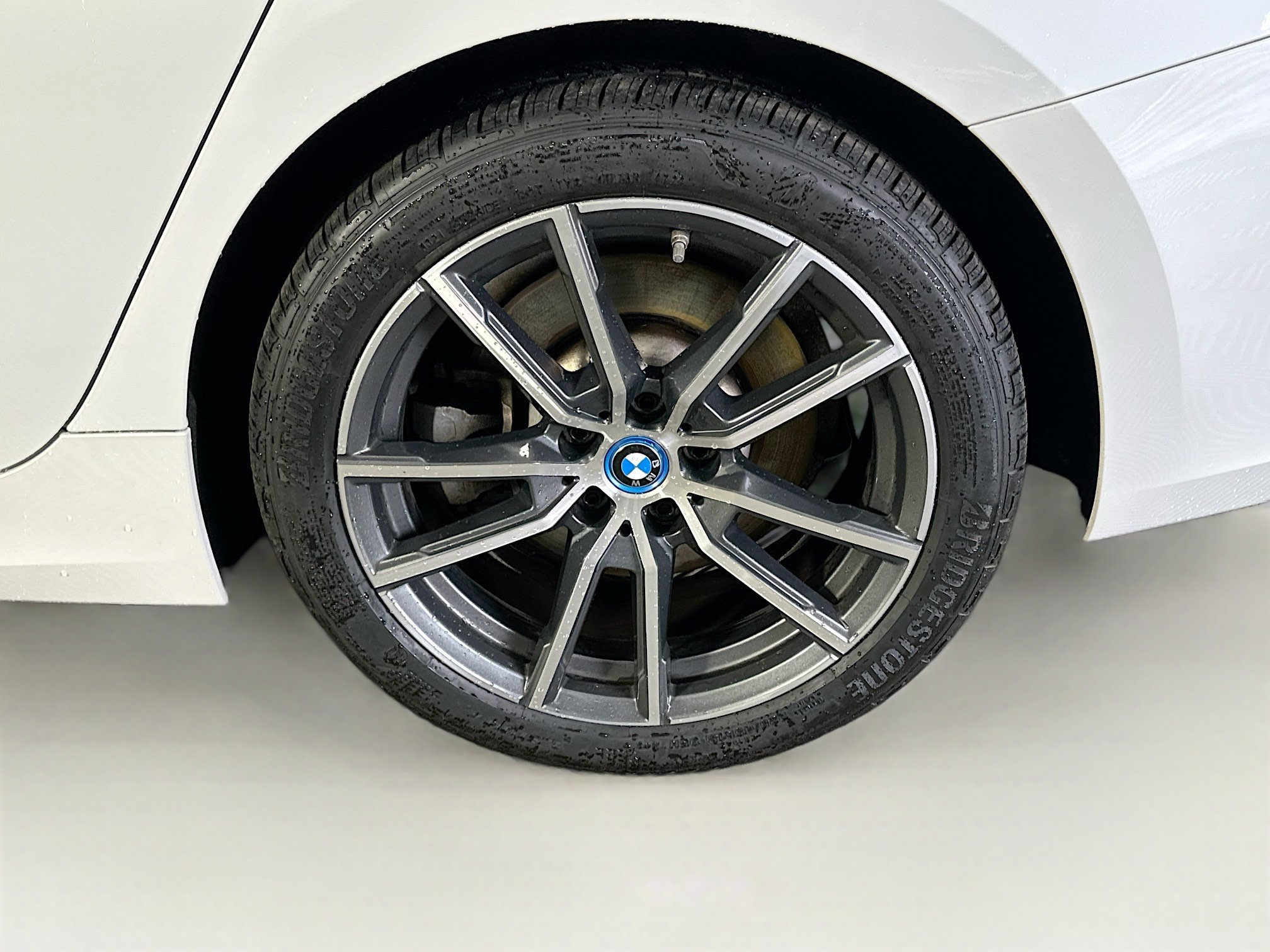 Used 2022 BMW 330e xDrive w/ Premium Package image 11