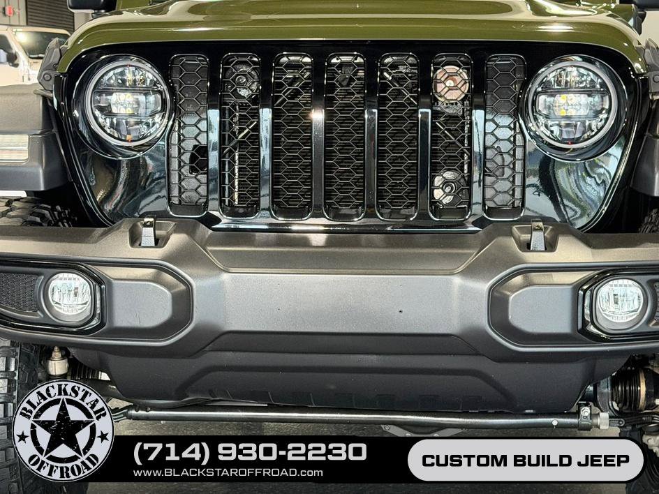 Used 2023 Jeep Wrangler Unlimited w/ 8.4" Radio Group AWD/4WD image 4