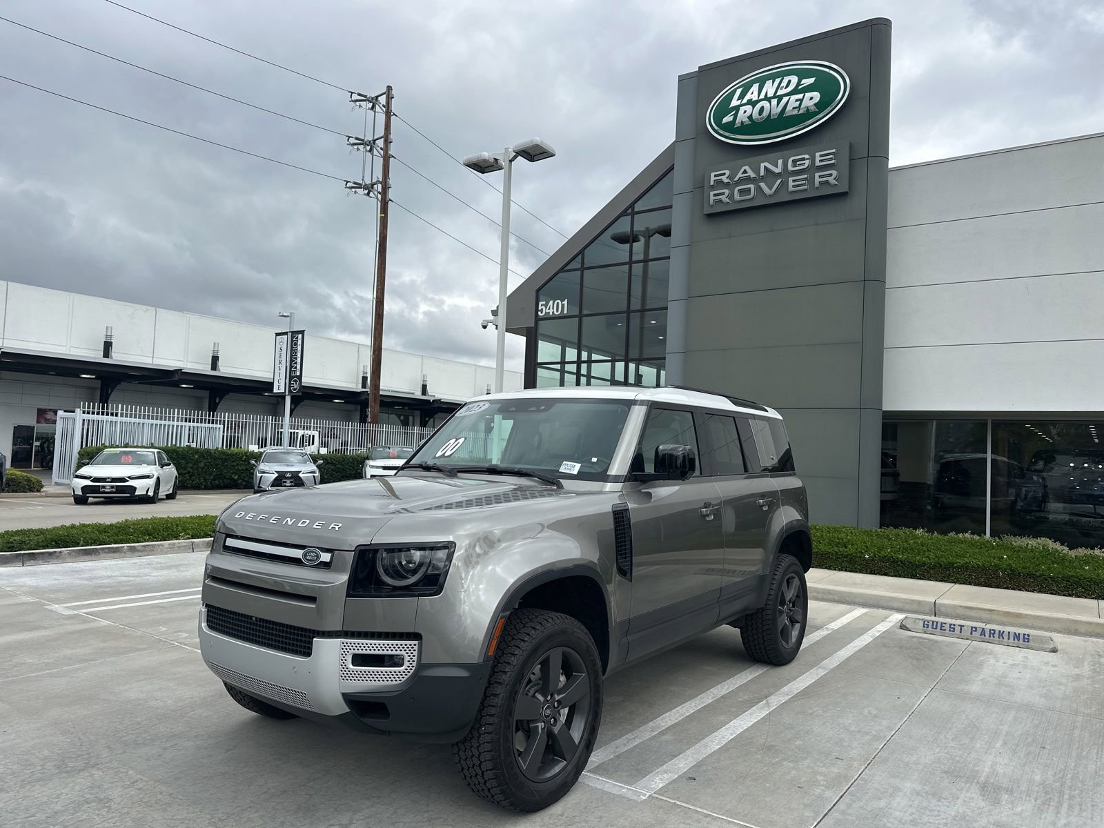 Certified 2023 Land Rover Defender 110 SE AWD/4WD video 1