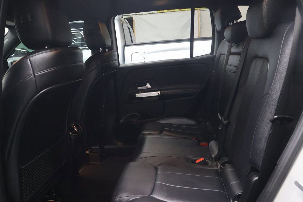 Used 2020 Mercedes-Benz GLB 250 w/ Premium Package image 15